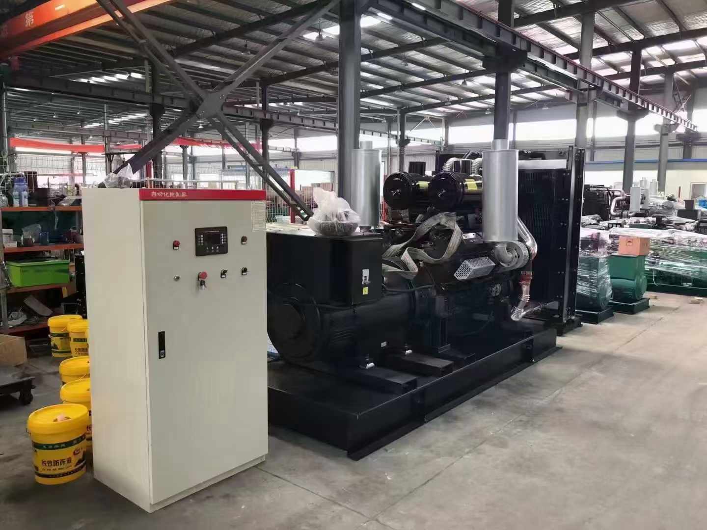 烟台柴油发电机组负载测试时，若出现异常运行状态应如何处理？